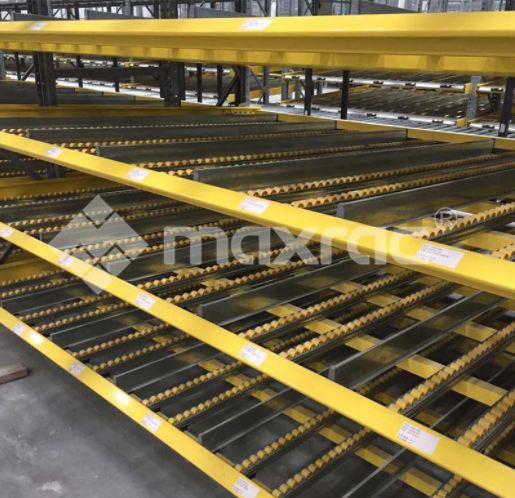 Pallet flow racking