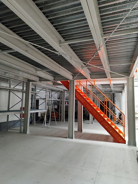 Maxrac Delivers Premium Mezzanine Steel Platform Project in Poland Maxrac Delivers Premium Mezzanine Steel Platform Project in Poland
