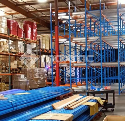 Comparing Radio Shuttle Racking and Drive-In Racking